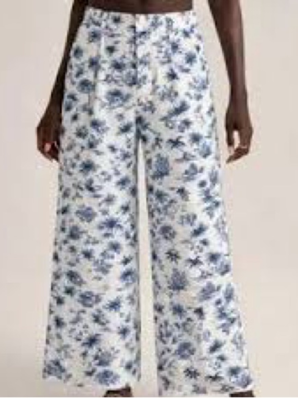 Abercrombie & Fitch White Wide-Leg Floral Pants with Blue Print